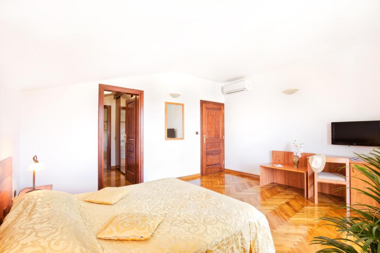 Villa Sveta Eufemija Bed End Breakfast I Ровінь Екстер'єр фото